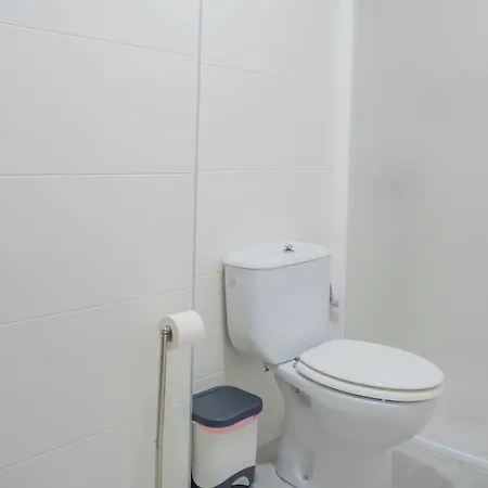 Apartment Moderno Con Garaje Balcones Y Aire Solo Familias Y Parejas