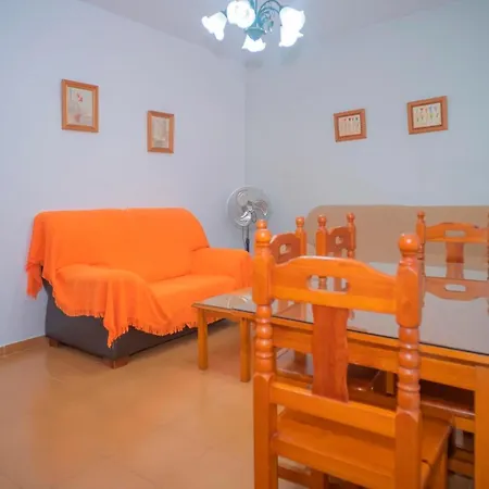 Moderno Con Garaje Balcones Y Aire Solo Familias Y Parejas Conil De La Frontera
